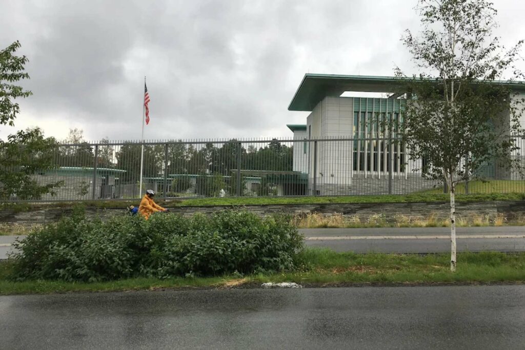 Policía de Noruega investiga una explosión cerca de la Embajada de Estados Unidos en Oslo