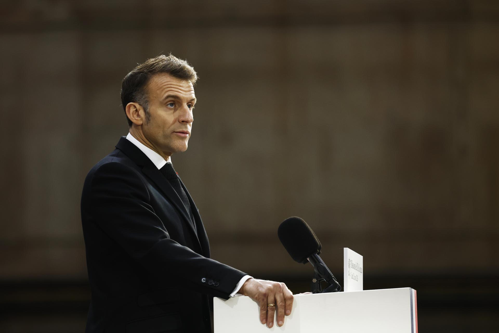 Macron aumenta el arsenal nuclear francés y ofrece compartirlo con sus socios europeos Macron aumenta el arsenal nuclear francés y ofrece compartirlo con sus socios europeos