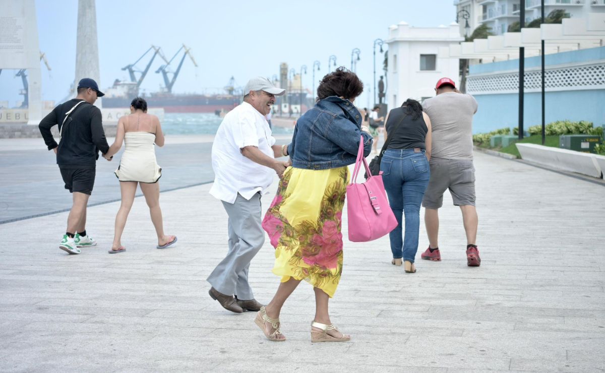 Rachas de viento de hasta 120 km/h ocasionan 152 incidentes en Veracruz