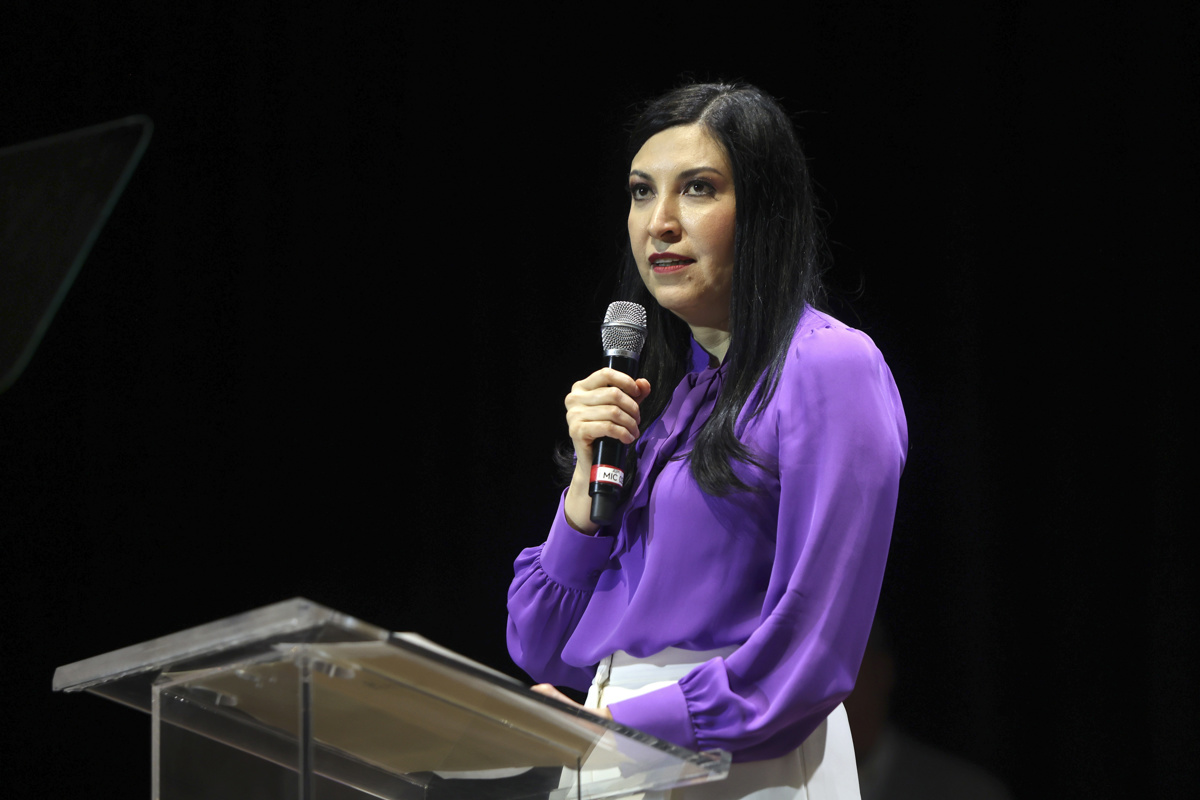 Gobernadora del Banxico alerta de rezagos en igualdad de género en la banca