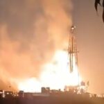Video: Fuga de gas incendia pozo petrolero en Veracruz