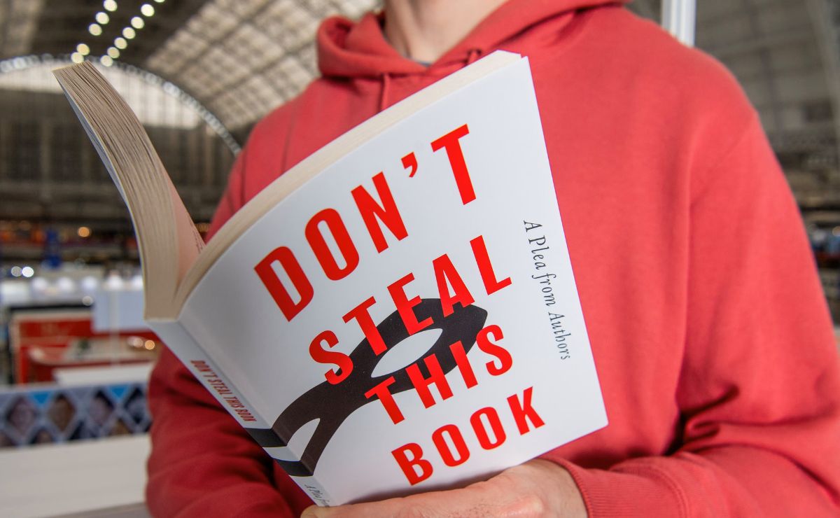 Diez mil escritores se unen contra la inteligencia artificial