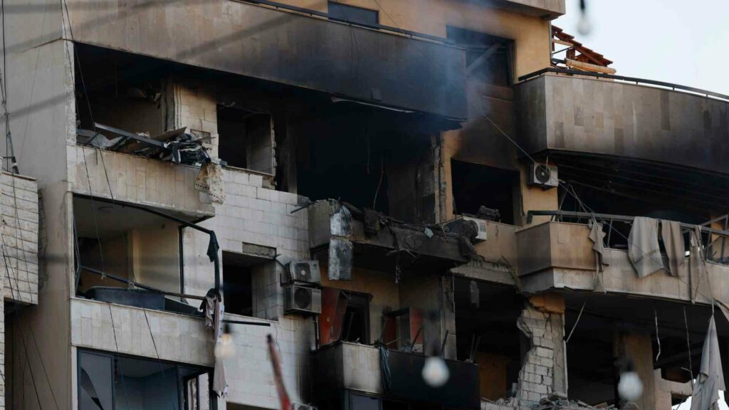 Israel bombardea los suburbios de Beirut a cuentagotas tras órdenes masivas de evacuación