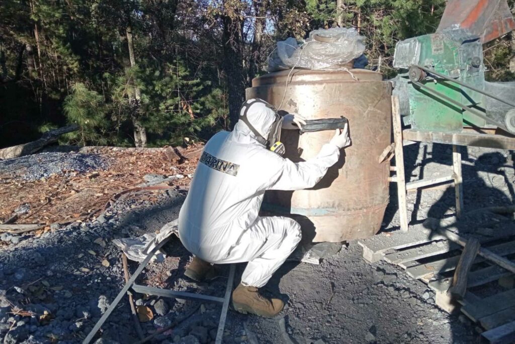 Semar inhabilita dos laboratorios clandestinos en Durango