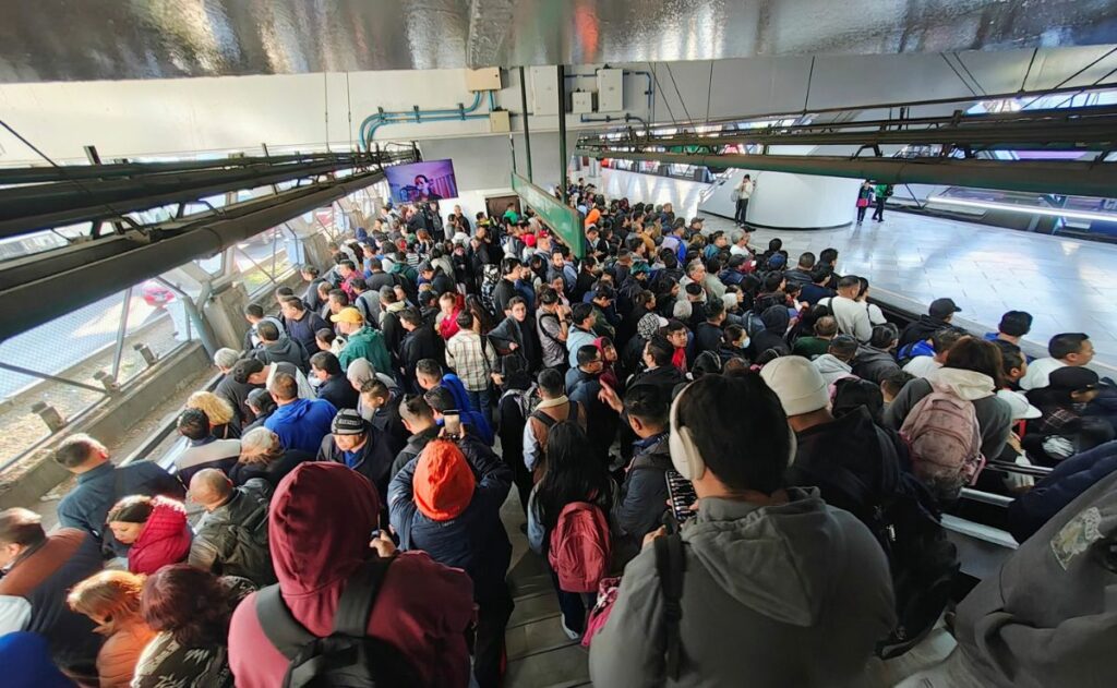 Metro CDMX, con afluencia alta en cuatro líneas