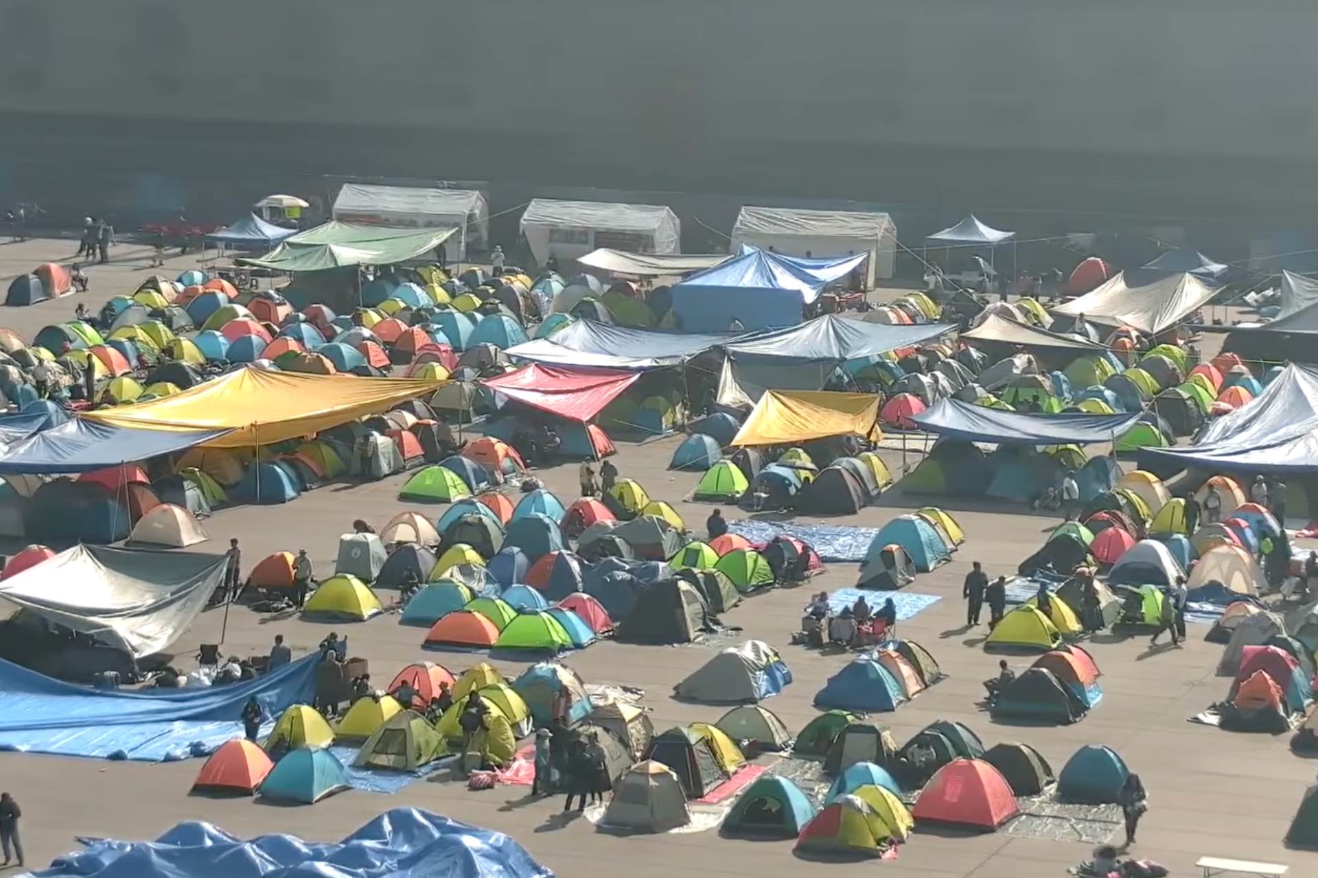 Sheinbaum pide a maestros de la CNTE realizar manifestaciones pacíficas
