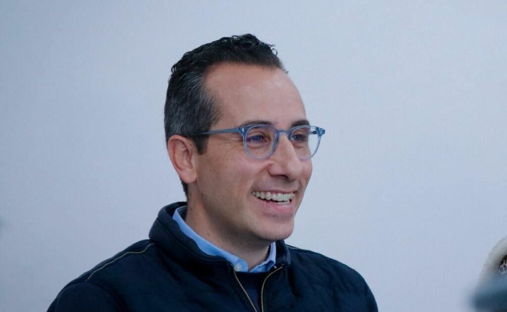 Disparan en autopista contra presidente del PAN en Puebla; Mario Riestra acusa patrulla clonada