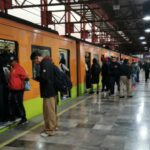 Metro CDMX: Usuarios reportan servicio lento o detenido en estas líneas