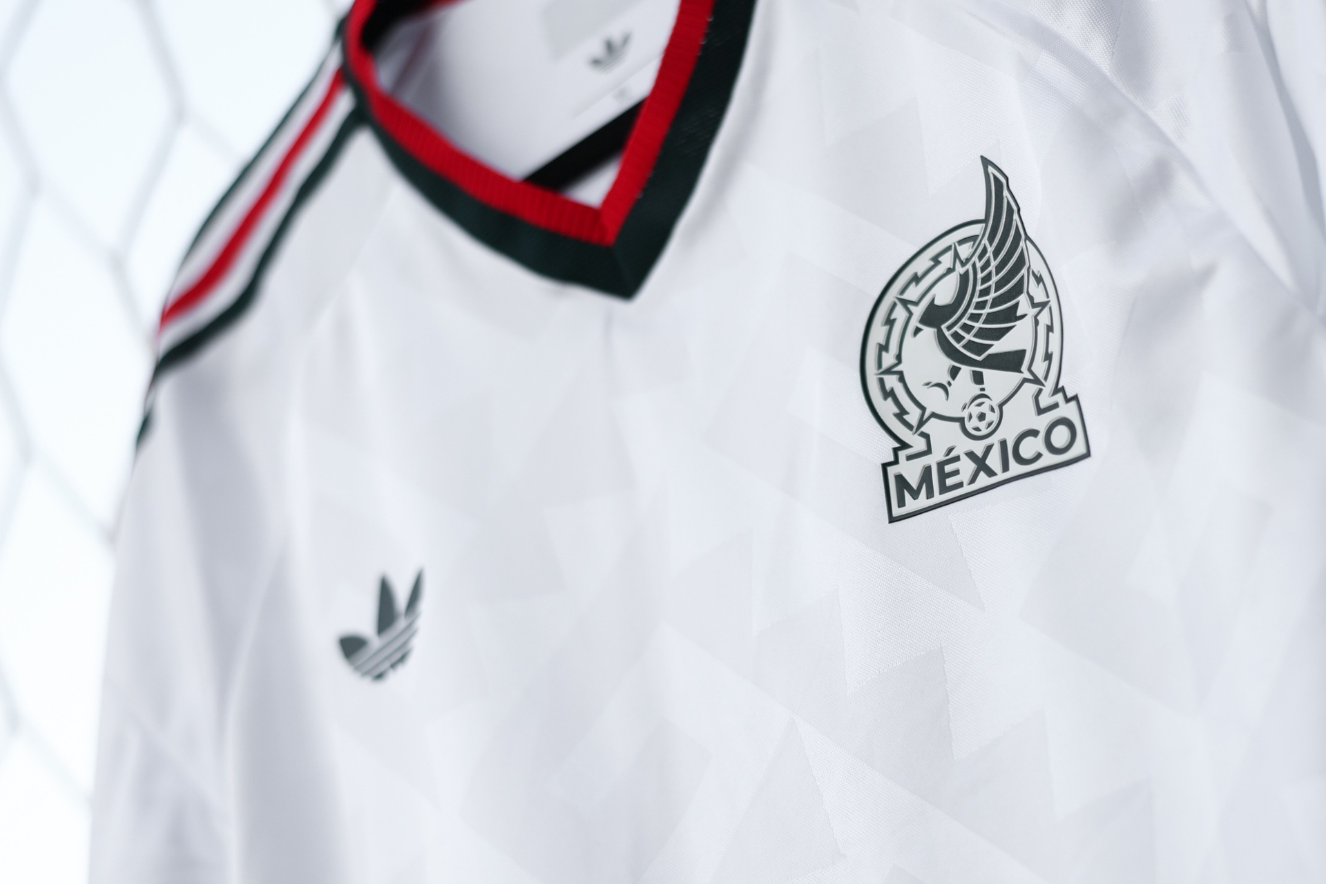México revela su segundo uniforme para el Mundial 2026, ¿cuánto cuesta?