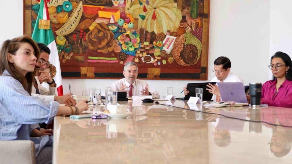 México evacúa a más de mil connacionales de Medio Oriente; SRE refuerza protección consular