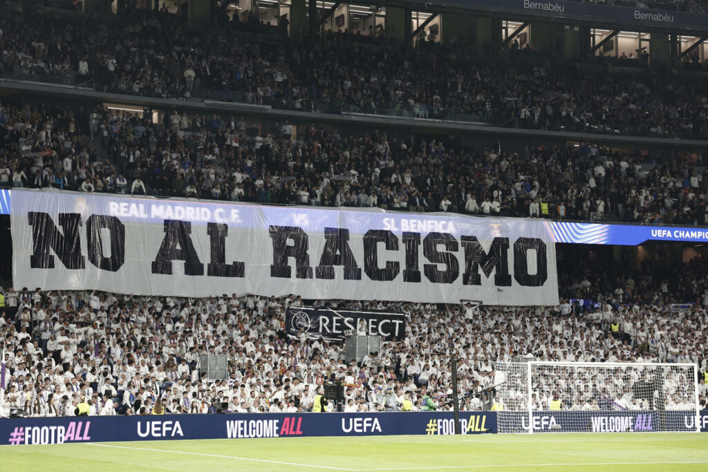 UEFA multa al Real Madrid por comportamiento racista de aficionado