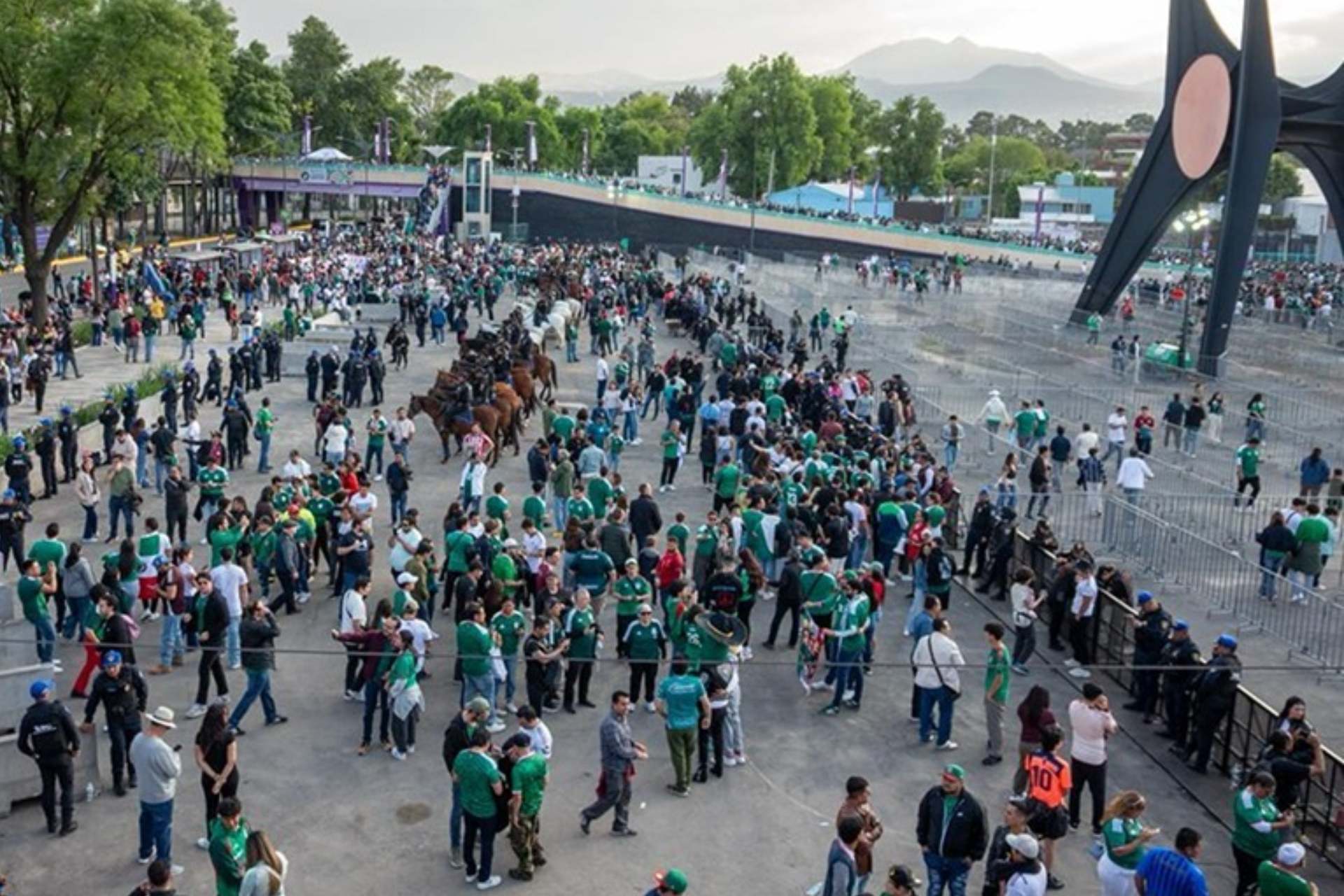 México vs Portugal: SSC CDMX detiene a presuntos revendedores en inmediaciones del Estadio Banorte