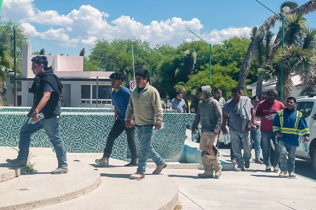 Hallan con vida a los 7 electricistas desparecidos en San Luis Potosí