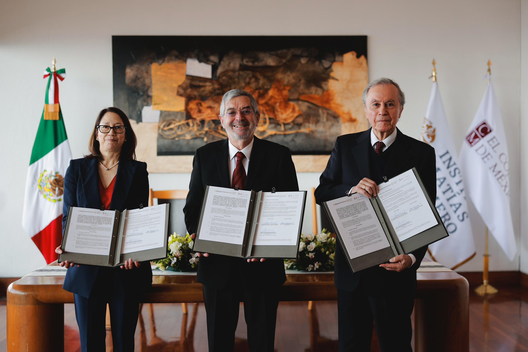 SRE y Colmex firman convenio para fortalecer capacitación del Servicio Exterior Mexicano