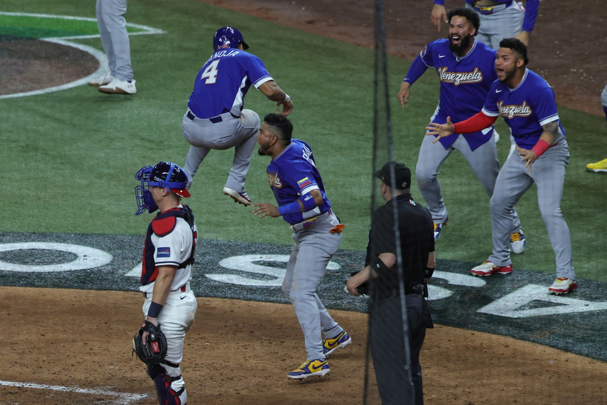 Venezuela hace historia y conquista su primer Clásico Mundial de Beisbol