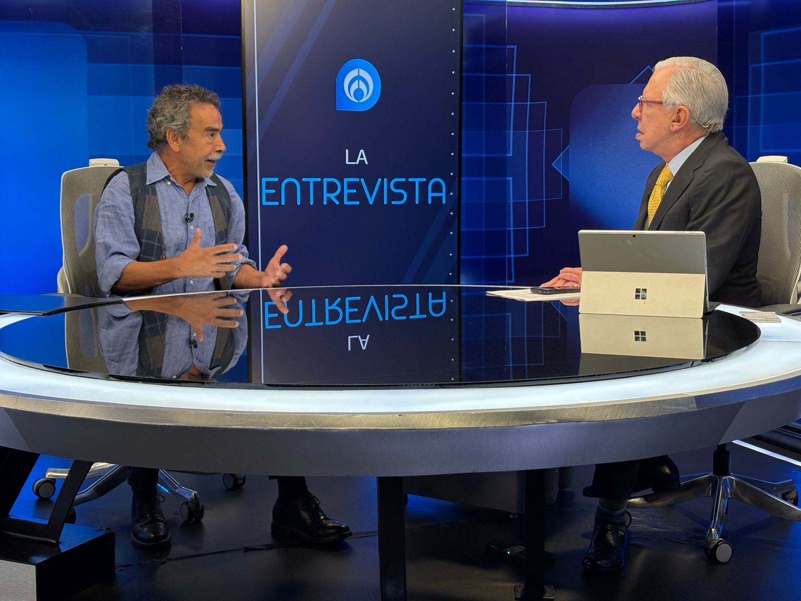 Damián Alcázar interpreta a Daniel Arizmendi en “El Mochaorejas”, la serie de Vix Damián Alcázar interpreta a Daniel Arizmendi en “El Mochaorejas”, la serie de Vix