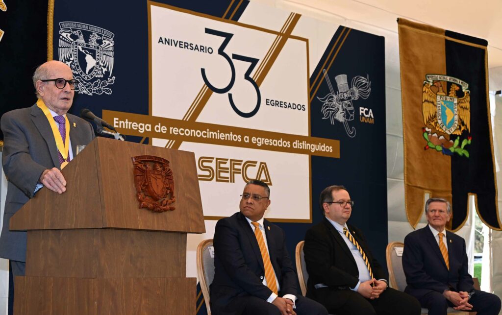 Juan Antonio Pérez Simón, un mexicano de excepción