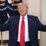 Trump dice que durante las próximas dos o tres semanas EE.UU. va a atacar Irán con “mucha fuerza”