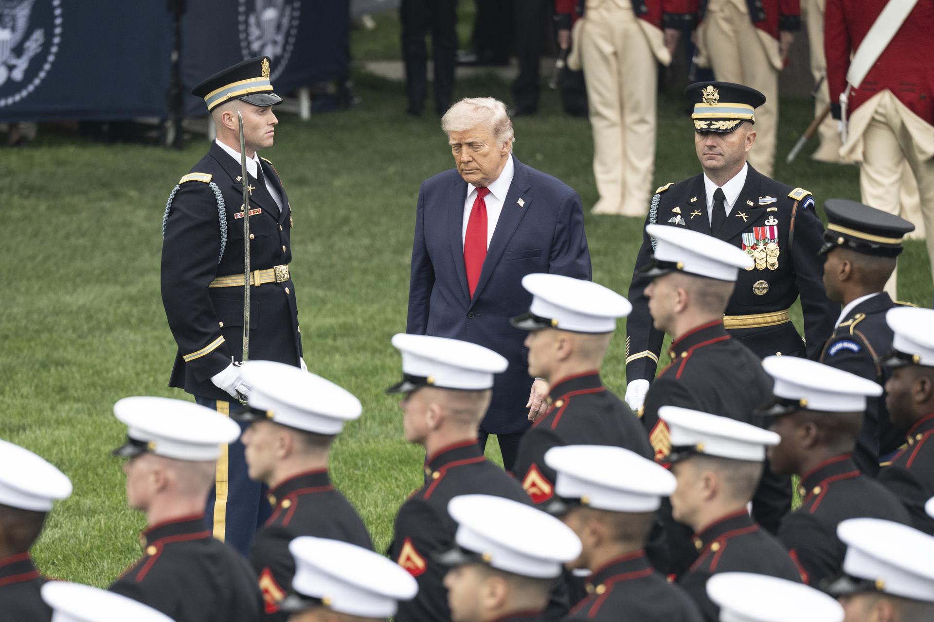 Senado de EE.UU. falla en intento de limitar posibles acciones militares de Trump en Cuba