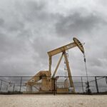 El petróleo de Texas se mantiene en 91 dólares pendiente de contactos entre EE.UU. e Irán