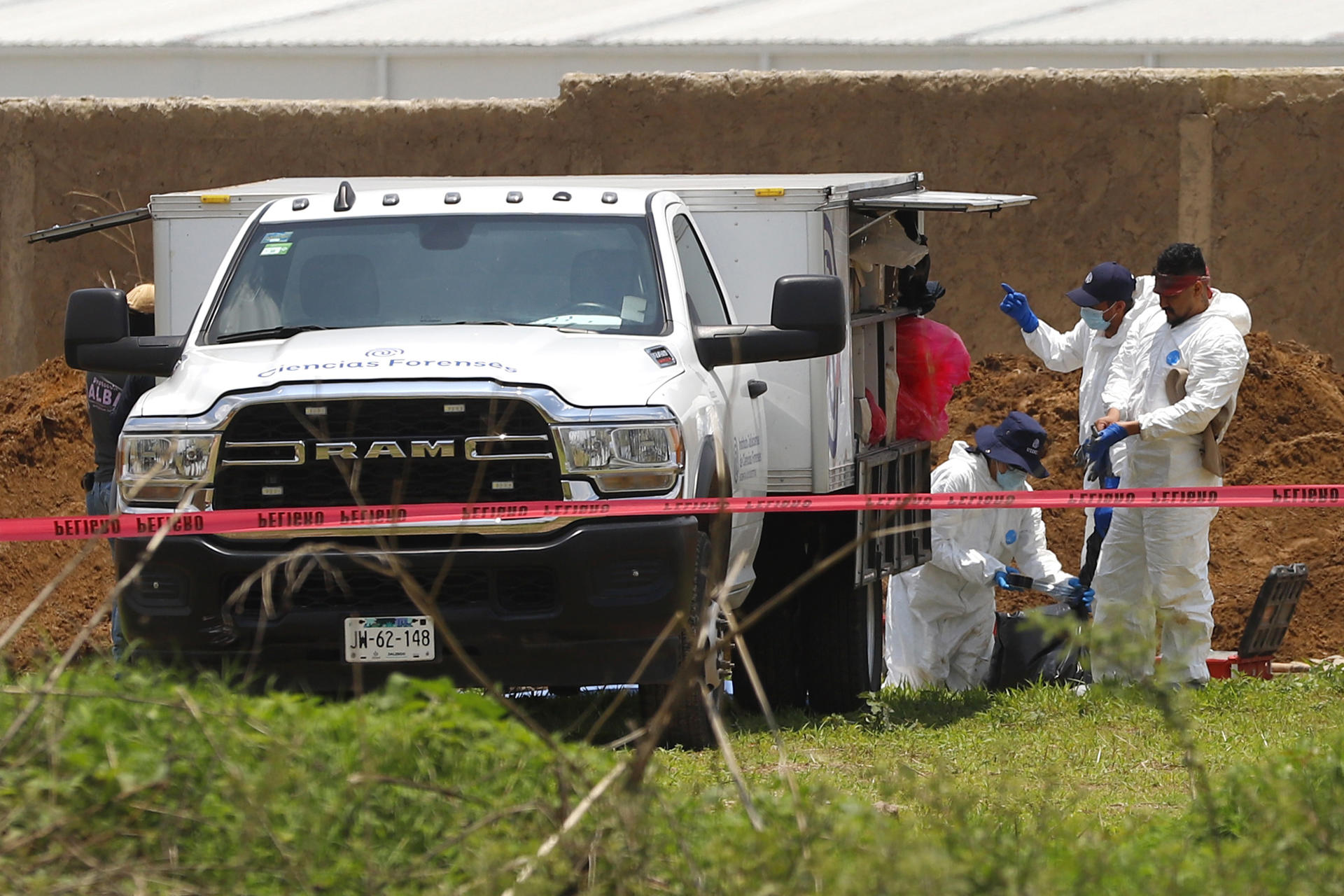 La FGR defiende manejo forense en el Rancho Izaguirre a desapariciones tras presión de familias La FGR defiende manejo forense en el Rancho Izaguirre a desapariciones tras presión de familias