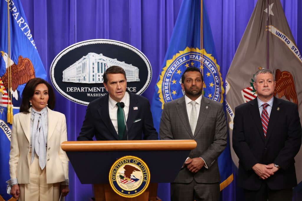 Kash Patel, director del FBI, segura que estarán "listos" para una segunda cena de corresponsales - 8ab5ae53b52aef51ff30527187bc341544200c52w-1024x683