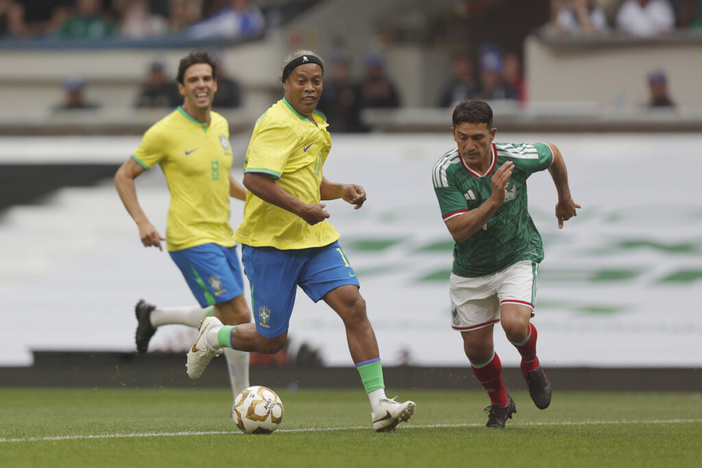 México derrota a Brasil en el partido de leyendas - a1fa62fc4e802c0f4a811f8f43fbcf97050cc2fb-1024x683