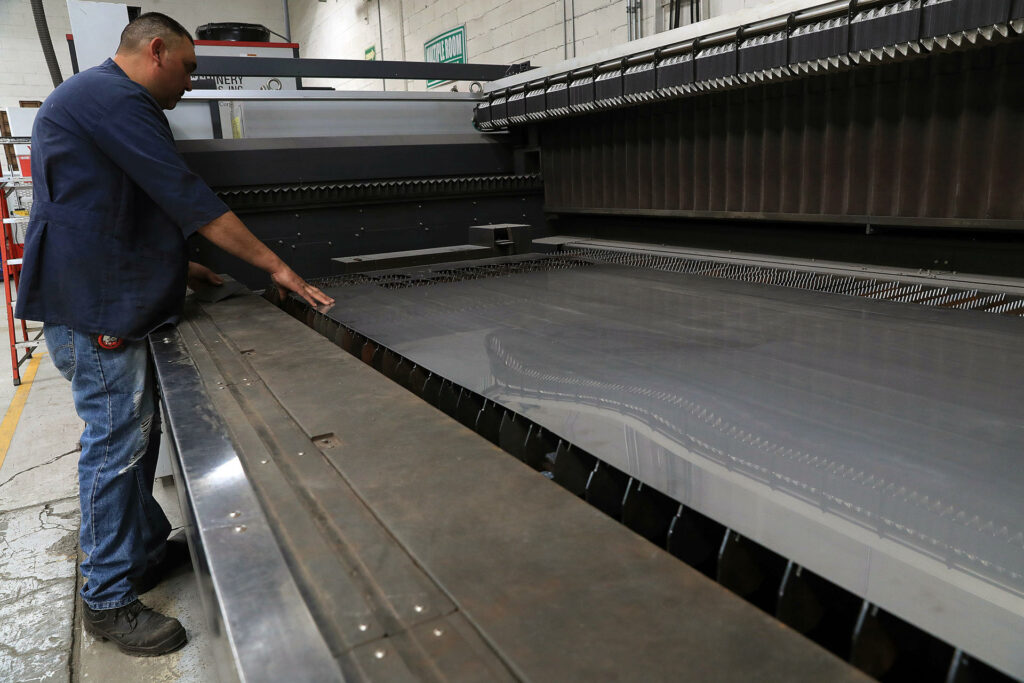 Estados Unidos publica reglas para reducir aranceles al acero y aluminio de México y Canadá