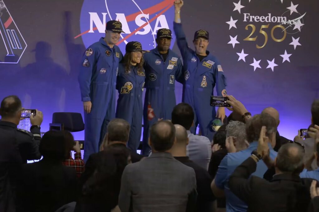 Entre aplausos, astronautas de Artemis II destacan su unión y aprecio por la Tierra