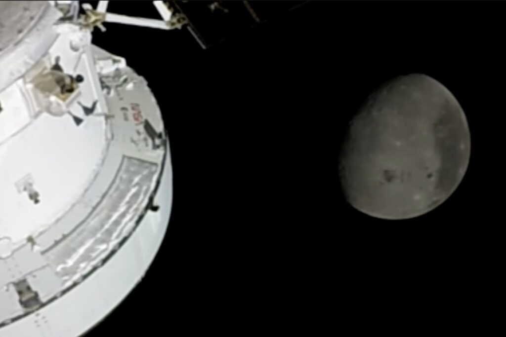 Astronautas del Artemis II alcanzan la órbita lunar tras más de 50 años de ausencia humana