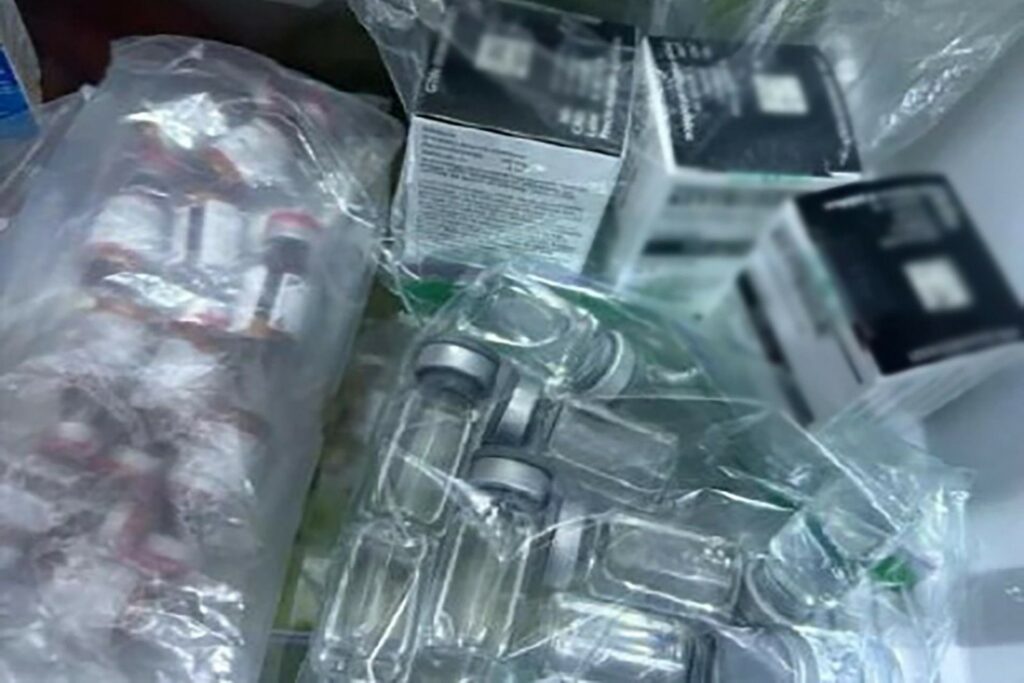 Aseguran vacunas falsas contra VPH, sarampión y neumococo en el Estado de México