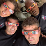 Astronautas de Artemis II preparan su salida de la órbita lunar