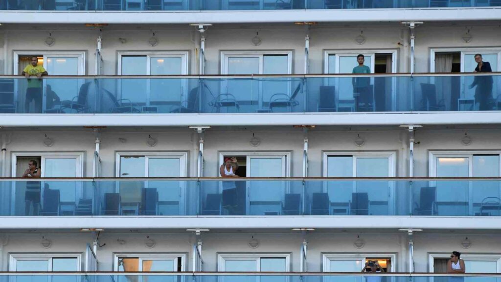 Autoridades investigan la muerte de una mujer que cayó del balcón de un crucero en EE.UU.