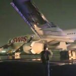 Video: Se incendia motor de un avión al despegar de Nueva Delhi; hay 6 heridos