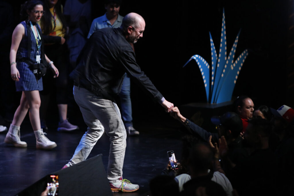 Aronofsky reivindica en México la necesidad de contar historias ante un mundo en guerra - b4938a2d61e2323d274a0b56175b59e96a723358-1-1024x683