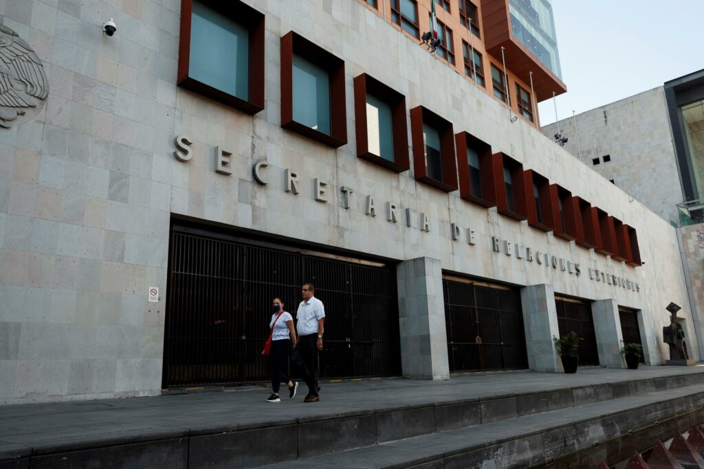 Reportan la muerte de otro migrante mexicano bajo custodia del ICE