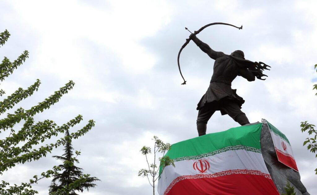 Irán denuncia que el bloqueo de EE.UU. contra sus puertos es “delictivo” y viola la tregua