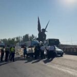 Bloqueo sobre la México-Pachuca ocasiona fila kilométrica de autos varados