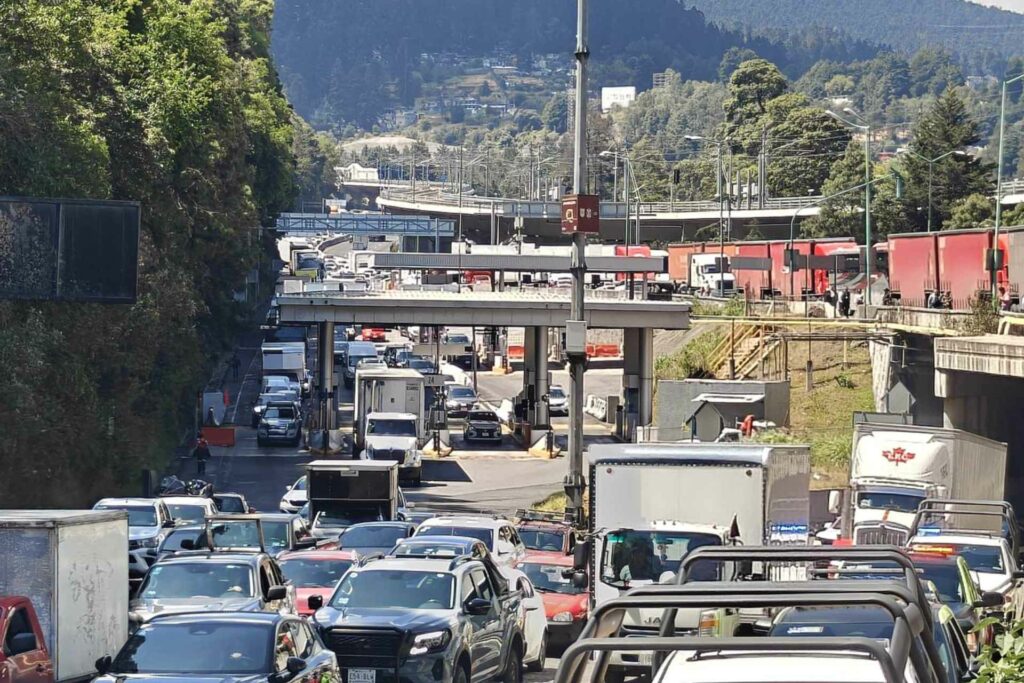 Segob reporta escasa participación en bloqueos de transportistas y campesinos