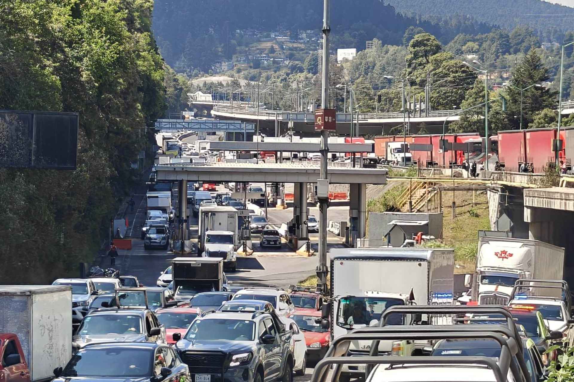 Segob reporta escasa participación en bloqueos de transportistas y campesinos