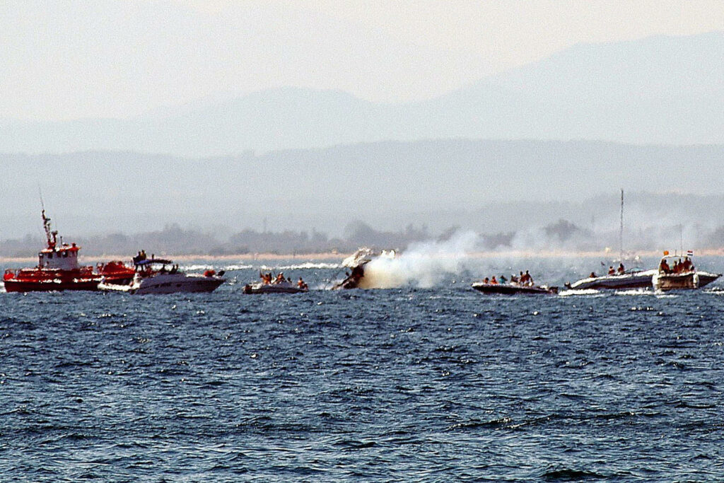 EE.UU. ataca una nueva embarcación en el Pacífico y deja tres muertos