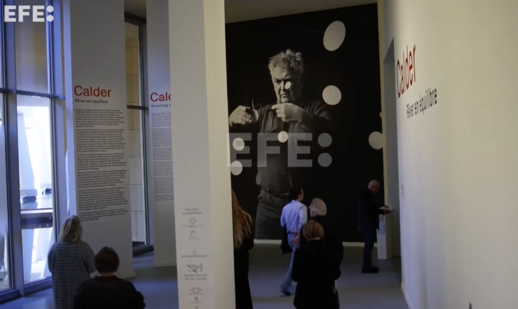 París celebra a Calder, el artista que hizo nacer las esculturas del cielo París celebra a Calder, el artista que hizo nacer las esculturas del cielo