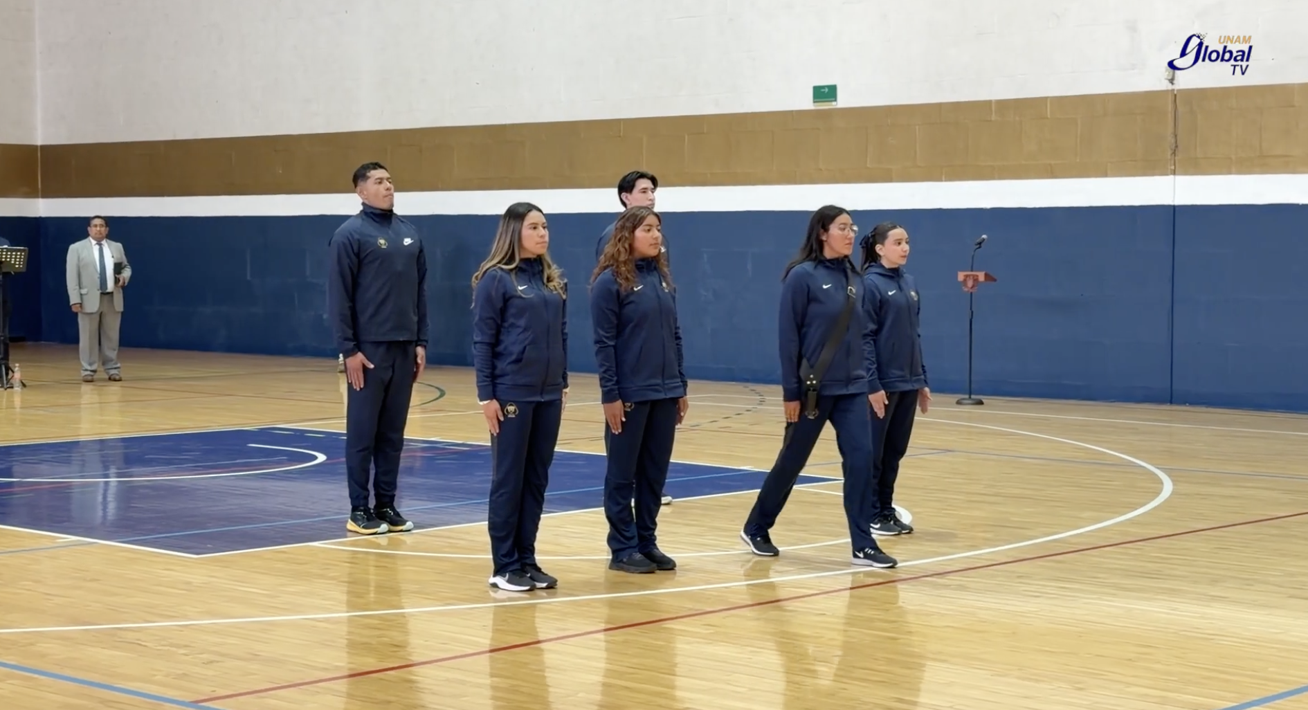 “Estoy seguro de que pondrán en alto el nombre de la UNAM”, alienta el rector Lomelí a deportistas