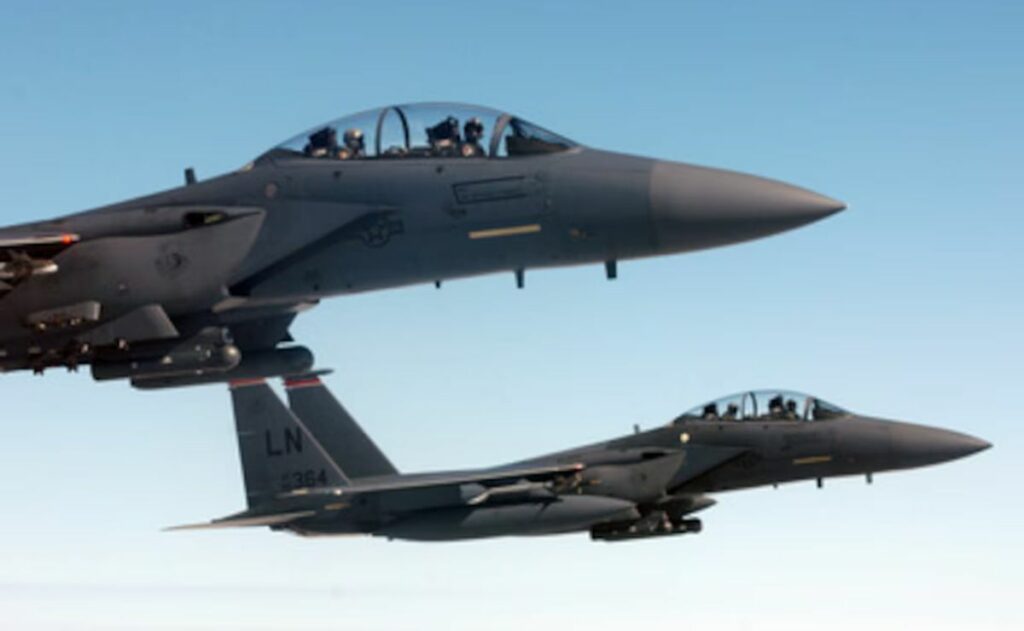 EE.UU. rescata a uno de los dos tripulantes del caza derribado por Irán, según CNN