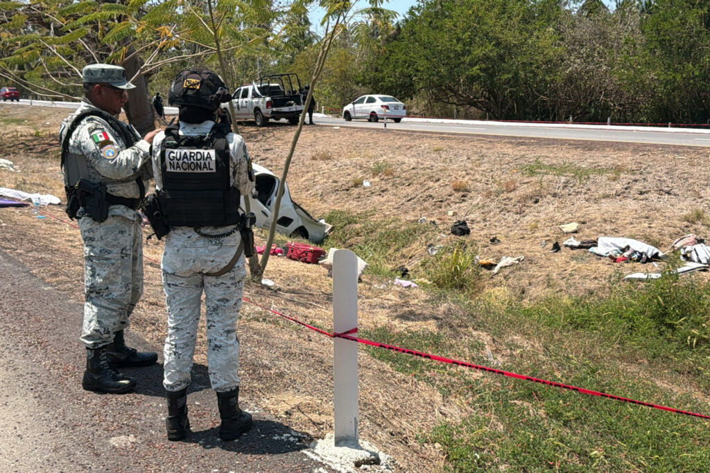 Volcadura de una camioneta en Guerrero deja 5 personas muertas y 8 más heridas - cb2ed888a0a5942513fca0a518b13740b52daa19w-1024x683