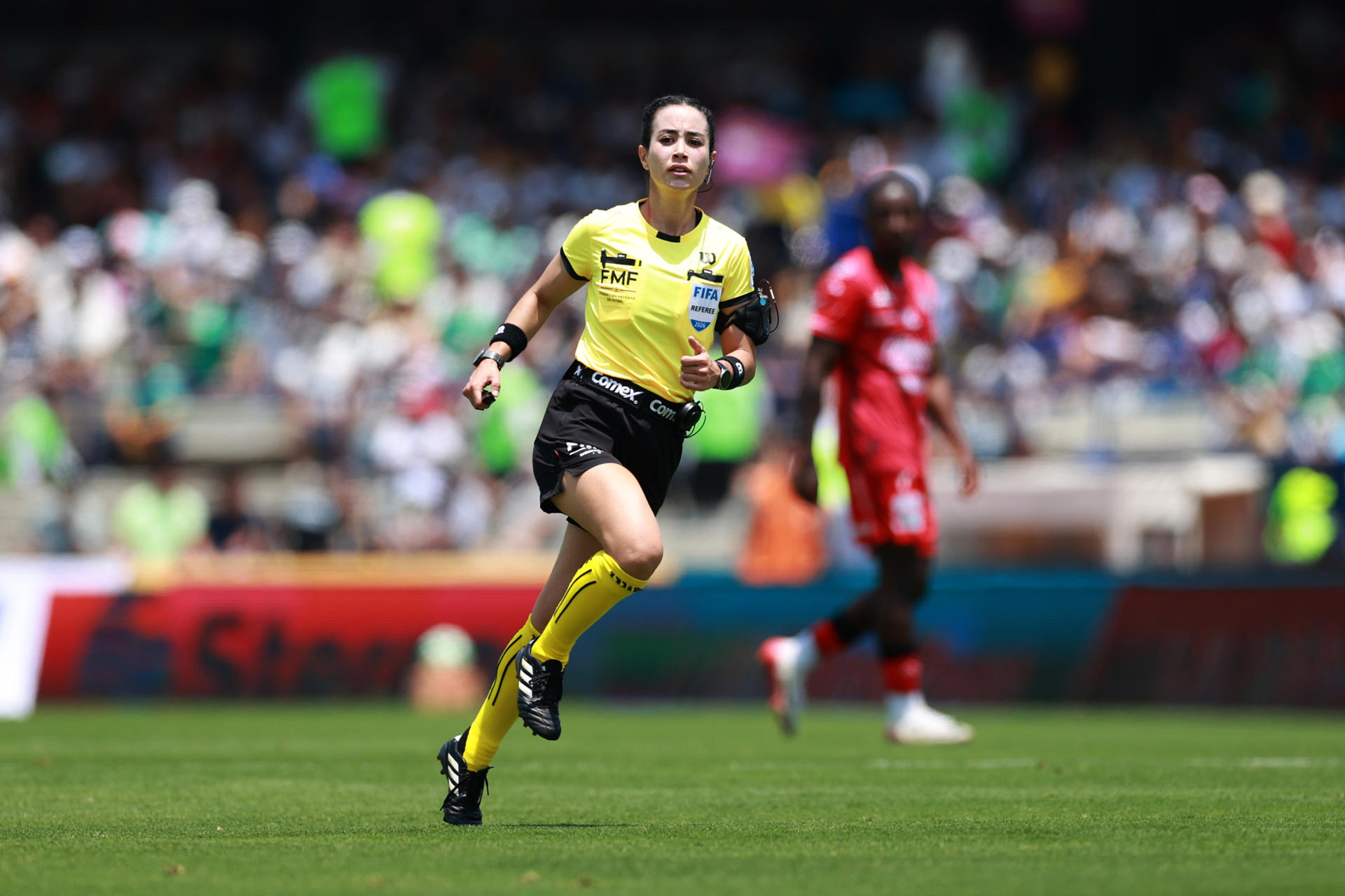 Copred condena expresiones misóginas contra arbitra Katia Itzel García