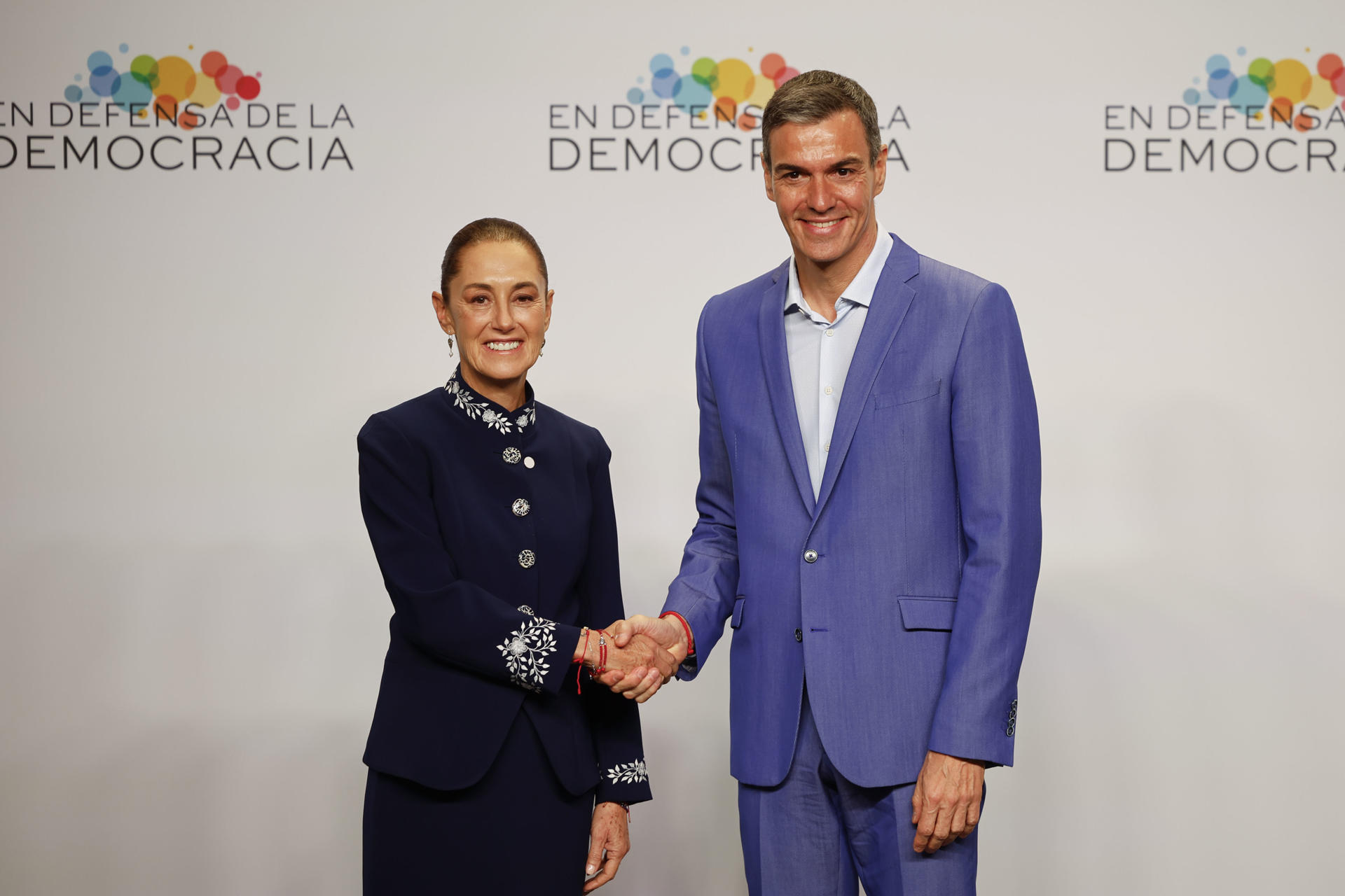 Sheinbaum y Sánchez sellan la normalización de relaciones entre México y España