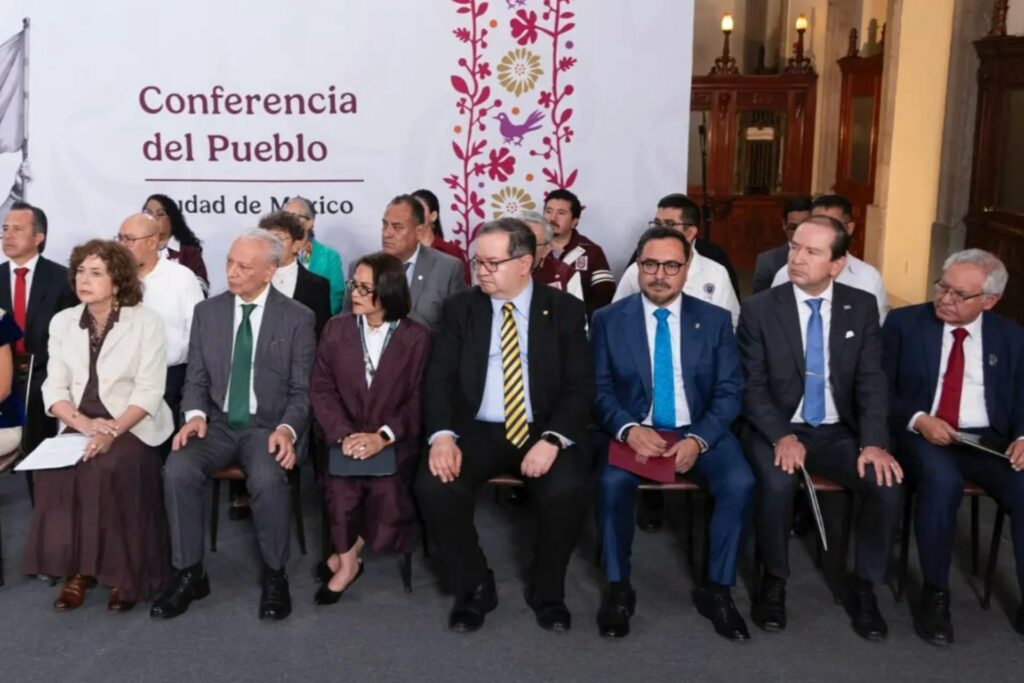 Sheinbaum presenta comité de especialistas para evaluar uso del ‘fracking’ en México