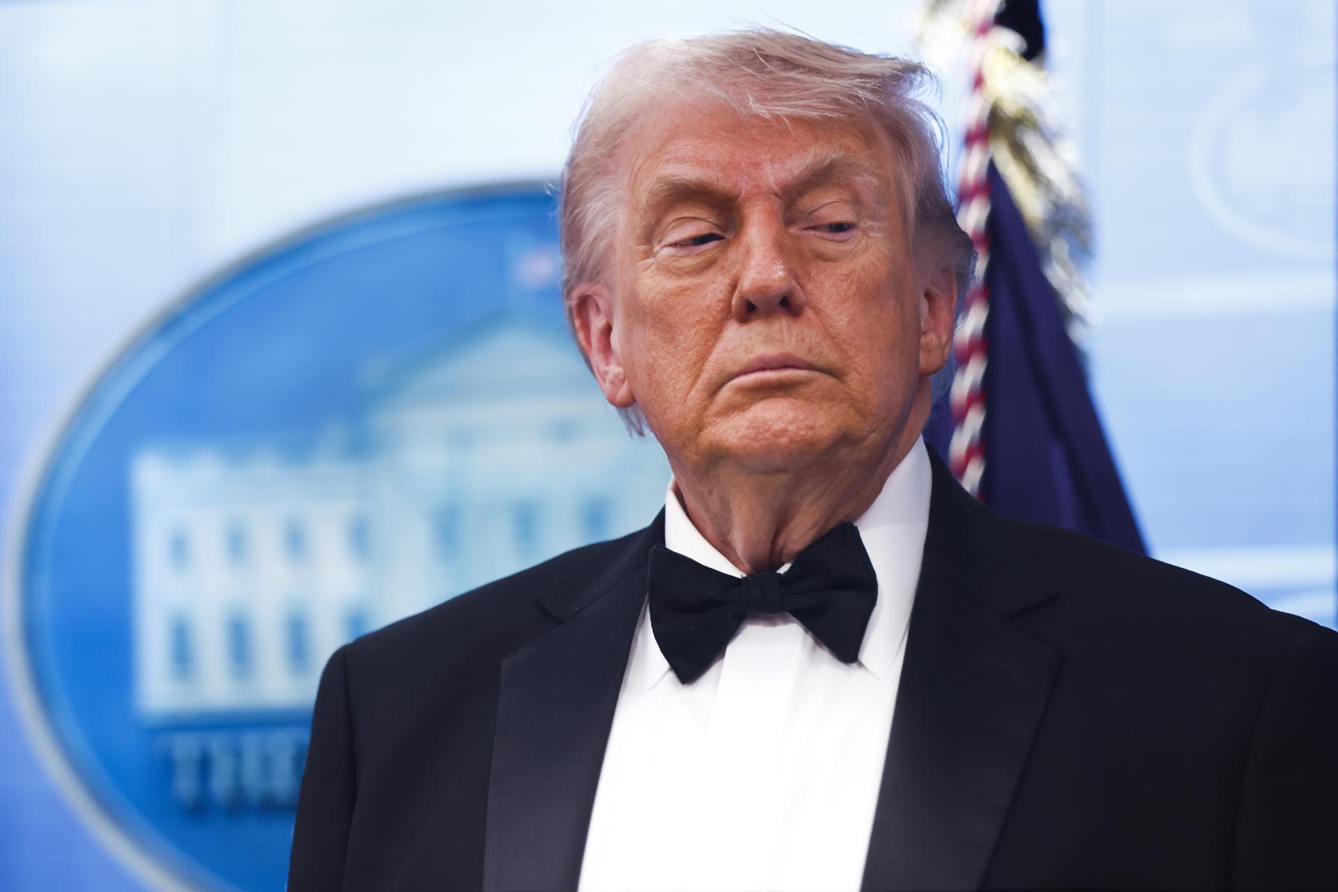 Trump: Irán está en “estado de colapso”, quieren reabrir Ormuz