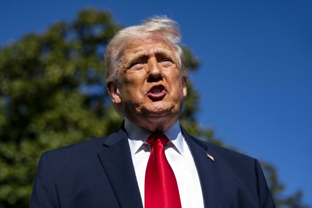 Trump amenaza con “eliminar” cualquier buque iraní que se salte bloqueo de EEUU en Ormuz